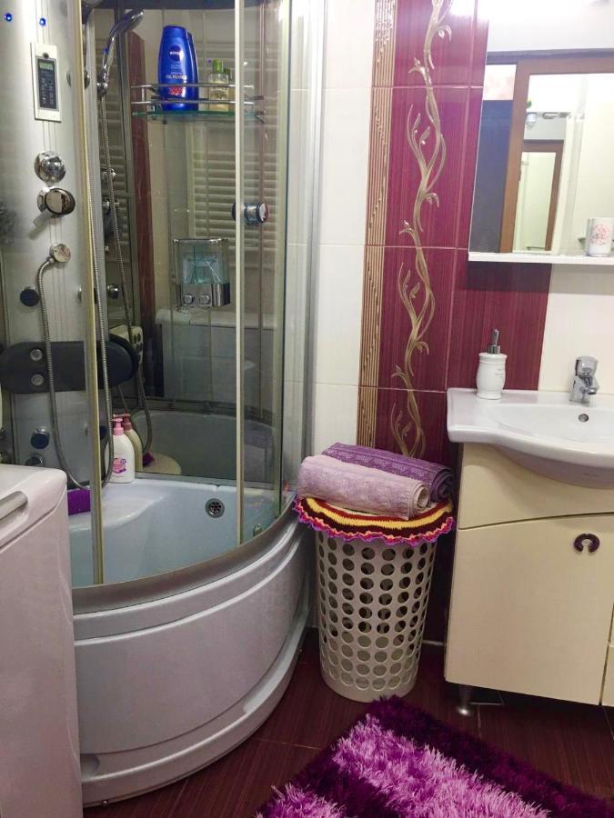 Tribunal Apartament langa Faleza Dunarii Braila Bagian luar foto