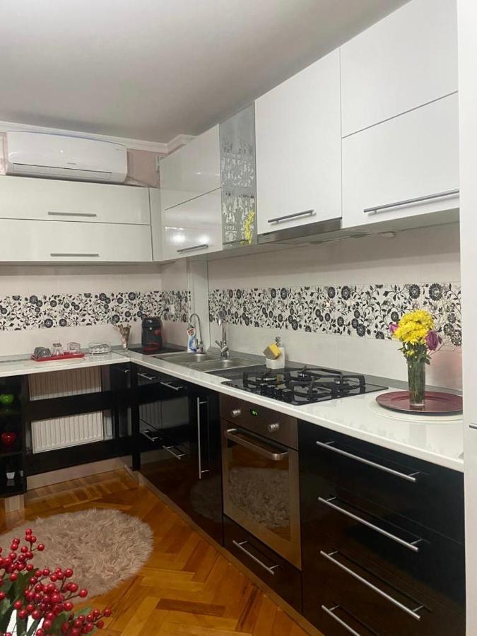 Tribunal Apartament langa Faleza Dunarii Braila Bagian luar foto