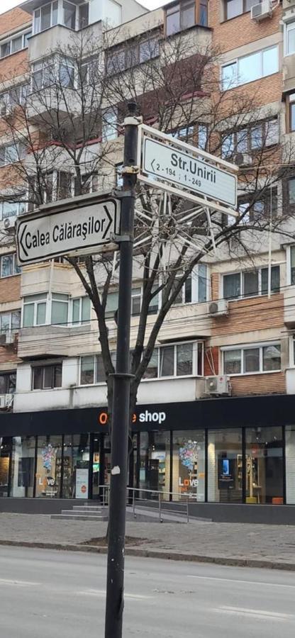 Tribunal Apartament langa Faleza Dunarii Braila Bagian luar foto